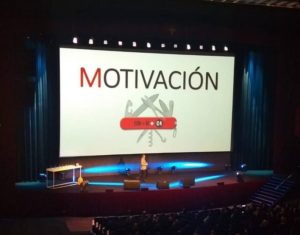 ponencia julio de la iglesia en la onvención anual de Peugeot España 7
