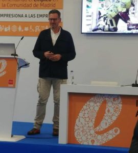 Julio de la iglesia durante su charla en IFEMA